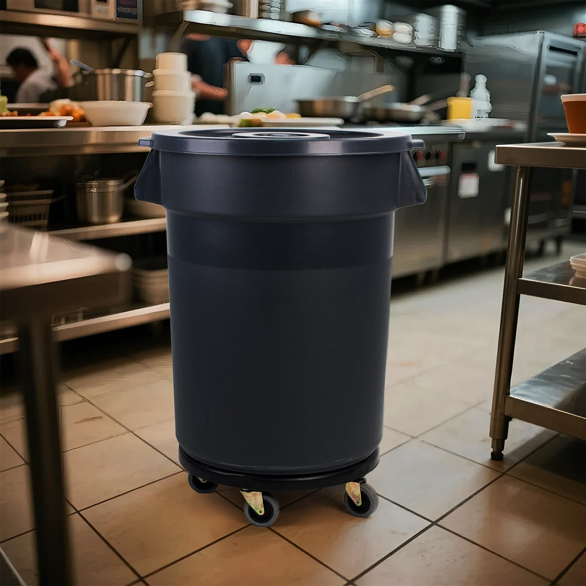 32 Gallon Outdoor Trash Can with Wheels R1133