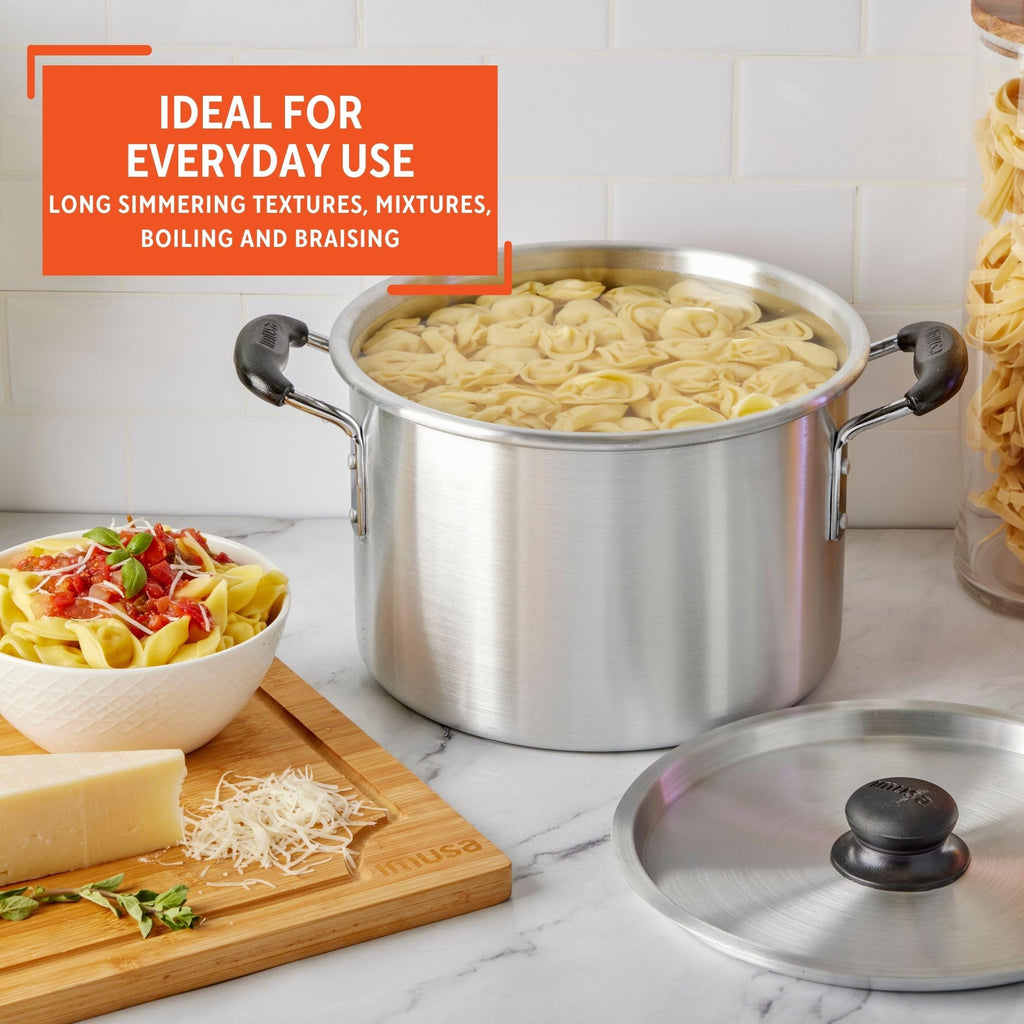 Silver 8 Quart Aluminum Stock Pot with Lid Z6965