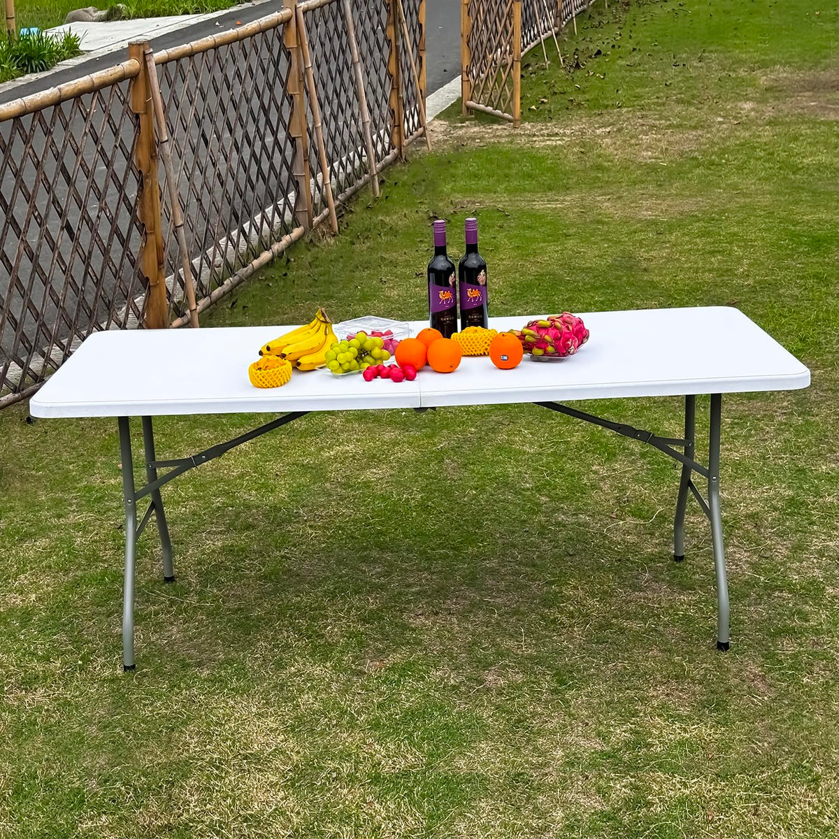 White Folding Table D8256